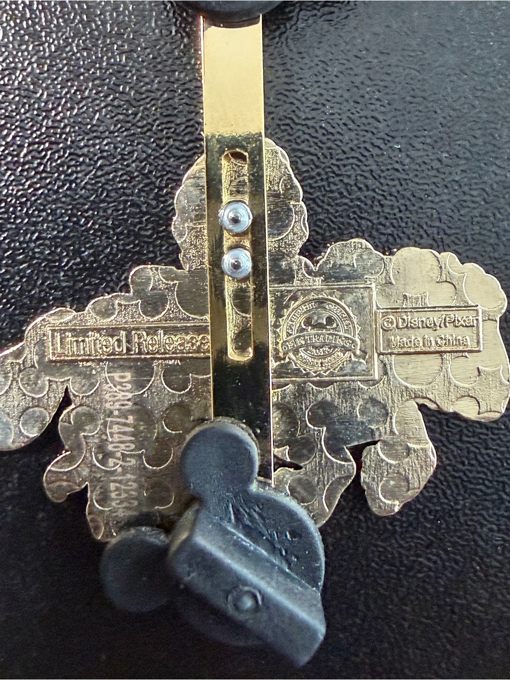 Princess Carousel - Merida Chaser Pin - Picture 3 of 3